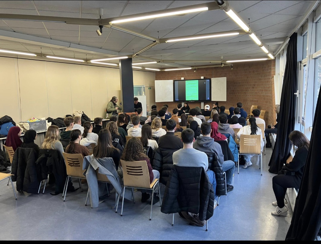 Aufklärungsarbeit an Schulen