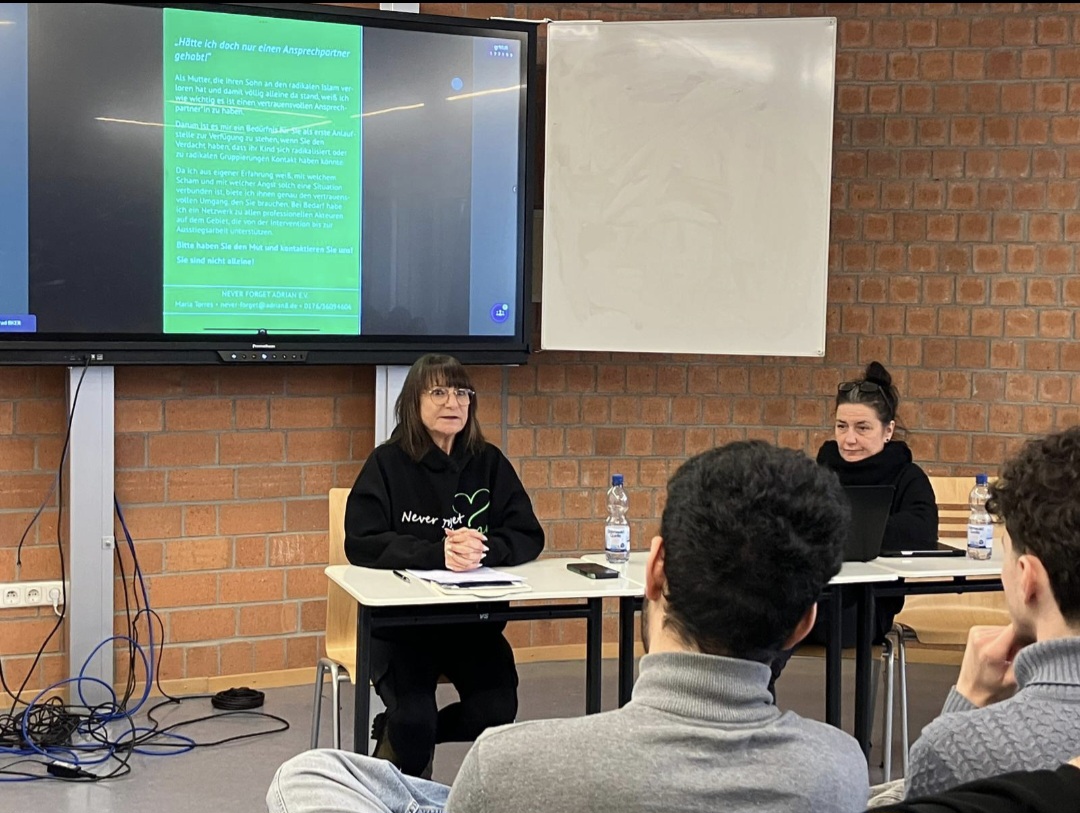 Aufklärungsarbeit an Schulen